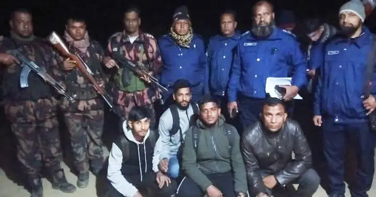 সীমান্তে আটককৃতরা